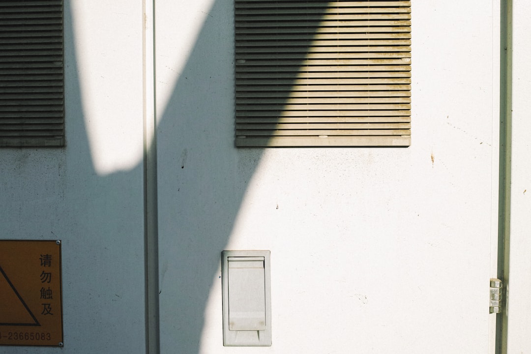 volet roulant manuel à Noiseau - intervention technicien RVR